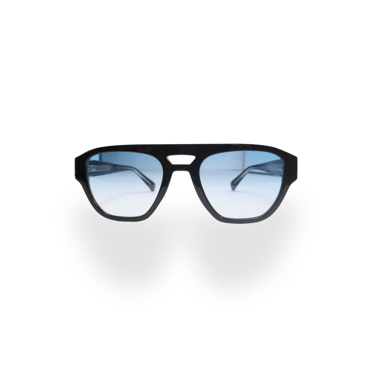 variant-color:black | Plastic 23 - Black